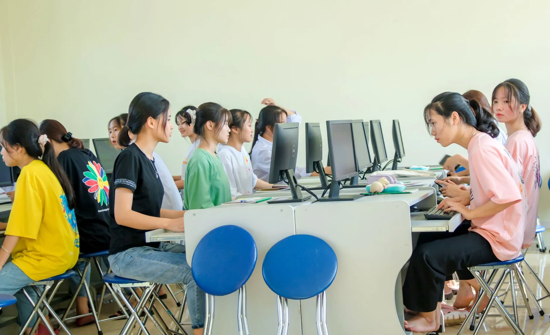 Bảng giá dịch vụ sửa chữa và nâng cấp máy tính tại Hoco Store PC: Cập nhật mới nhất